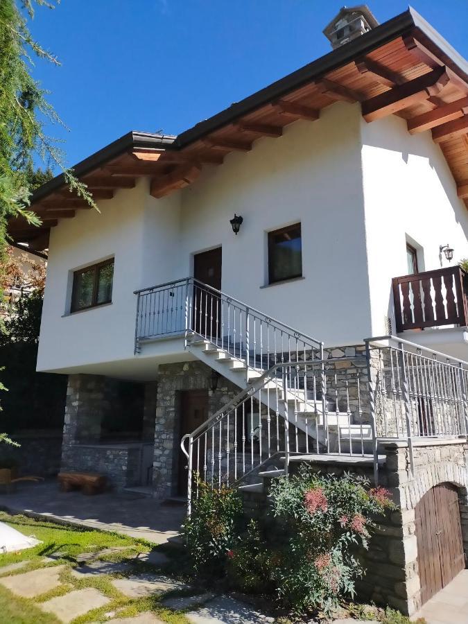 Villa La Sarrolein Aosta Exterior foto
